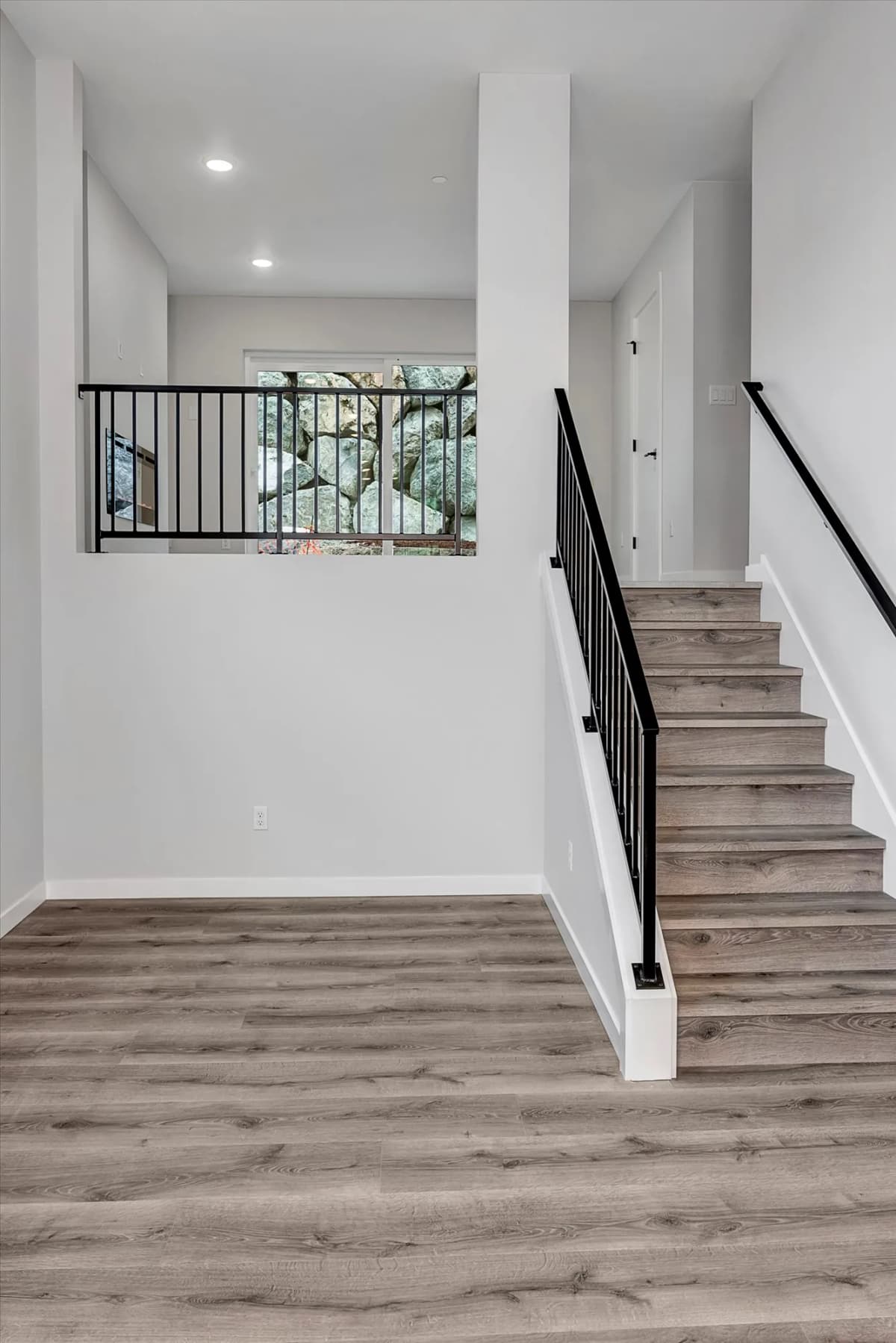 Gallery image 10-1