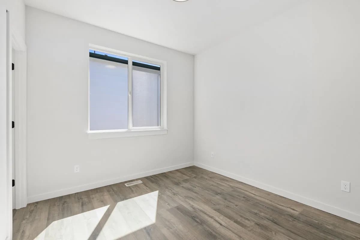 Gallery image 8-0