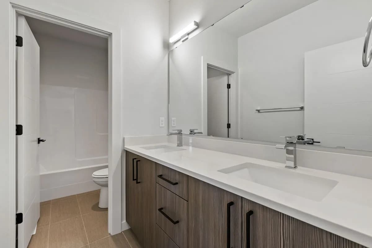 Gallery image 12-1