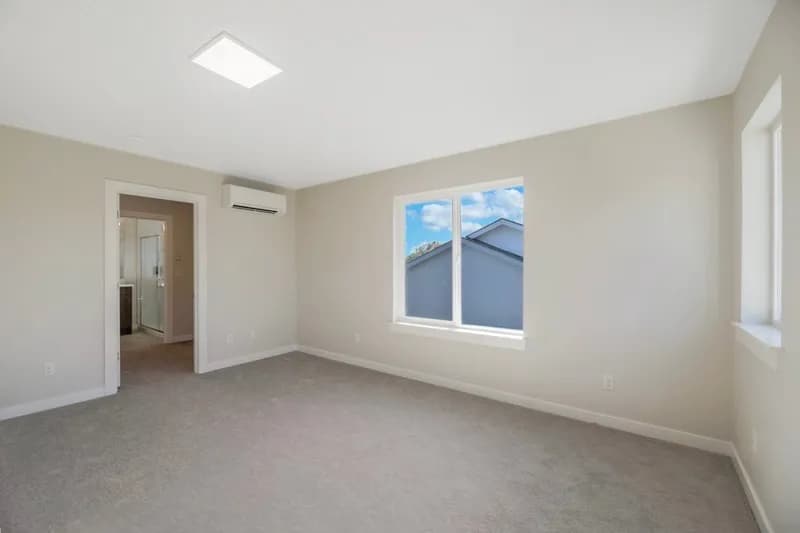 Gallery image 45-0