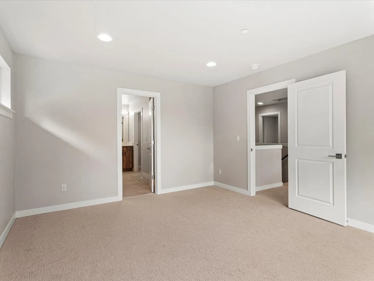 Gallery image 11-0