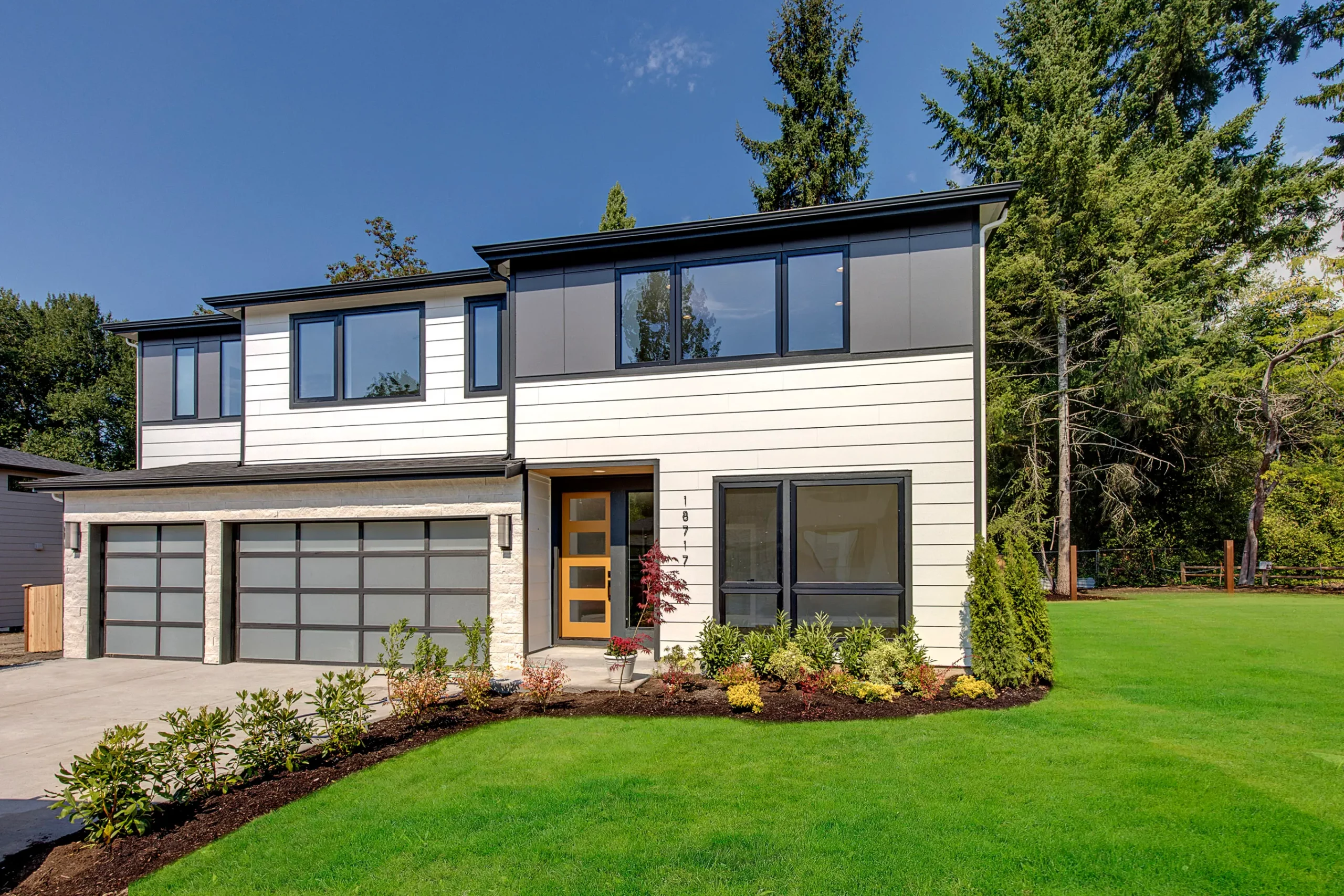 trio-at-inglewood-image