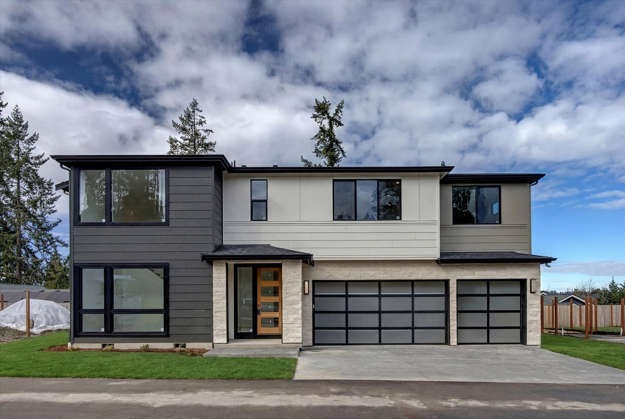 trio-at-inglewood-image